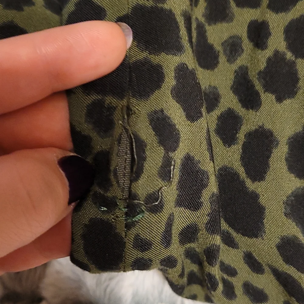 Abercrombie & Fitch Green Leopard Jumpsuit Women's Size XS - Picture 7 of 10